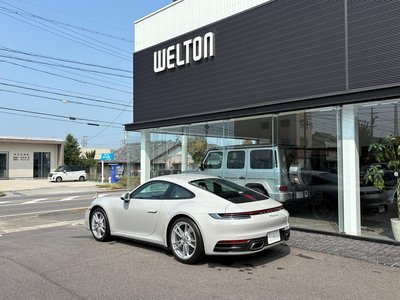 PORSCHE 911 - 4
