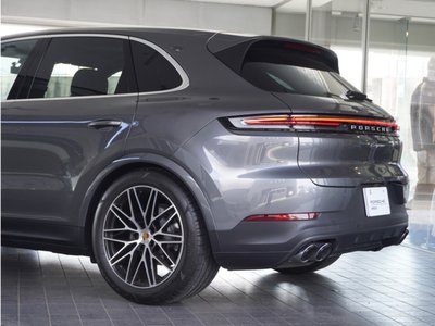 PORSCHE CAYENNE - 9