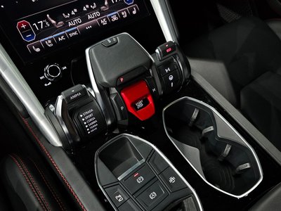 LAMBORGHINI URUS - 9