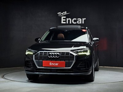 AUDI Q3 - 2