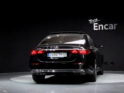 MERCEDES-BENZ E-CLASS - 3