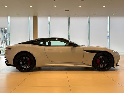 2019 Aston Martin DBS SUPERLEGGERA 照片 15
