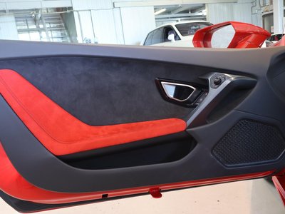 2014 Lamborghini HURACAN thumbnail 17