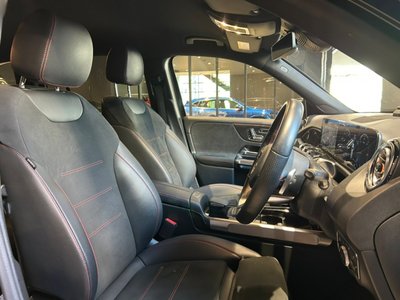 MERCEDES-BENZ GLB - 7