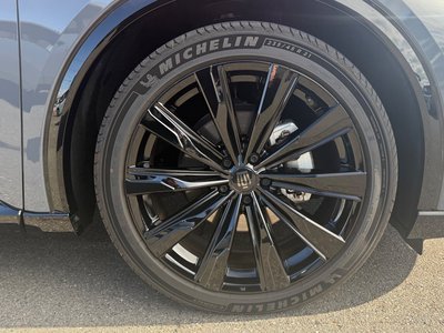 TOYOTA CROWN SPORT - 8