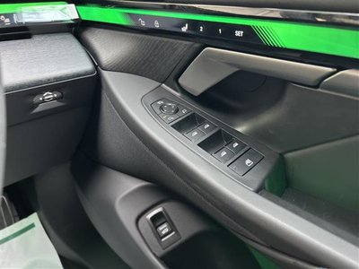 2024 BMW 5 SERIES — миниатюра 27