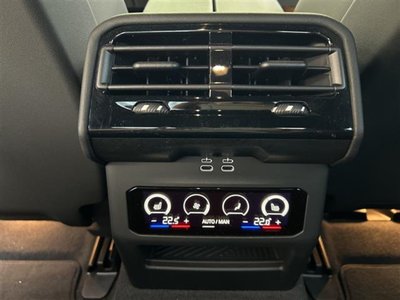 2024 BMW 5 SERIES — миниатюра 11