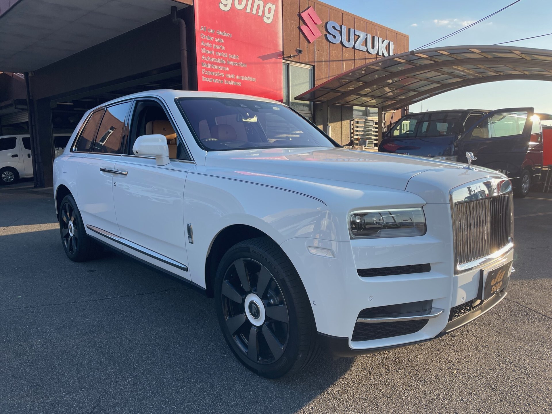 ROLLS ROYCE CULLINAN - View 1