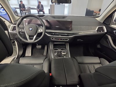 صورة 4 لـ 2025 BMW X5