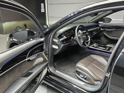 AUDI A8 - 10