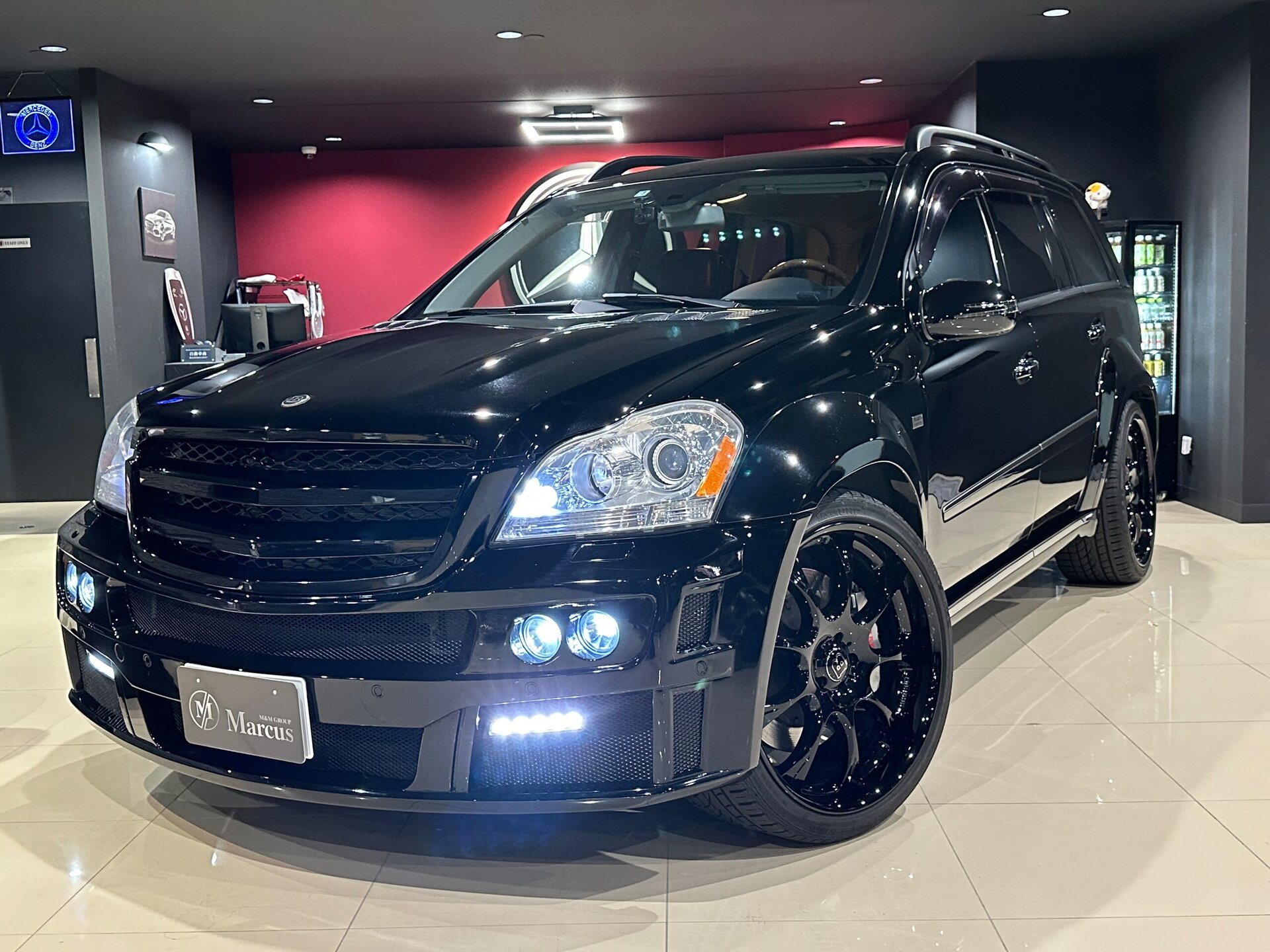 MERCEDES-BENZ GL B8 WIDE STAR BRABUS - View 1