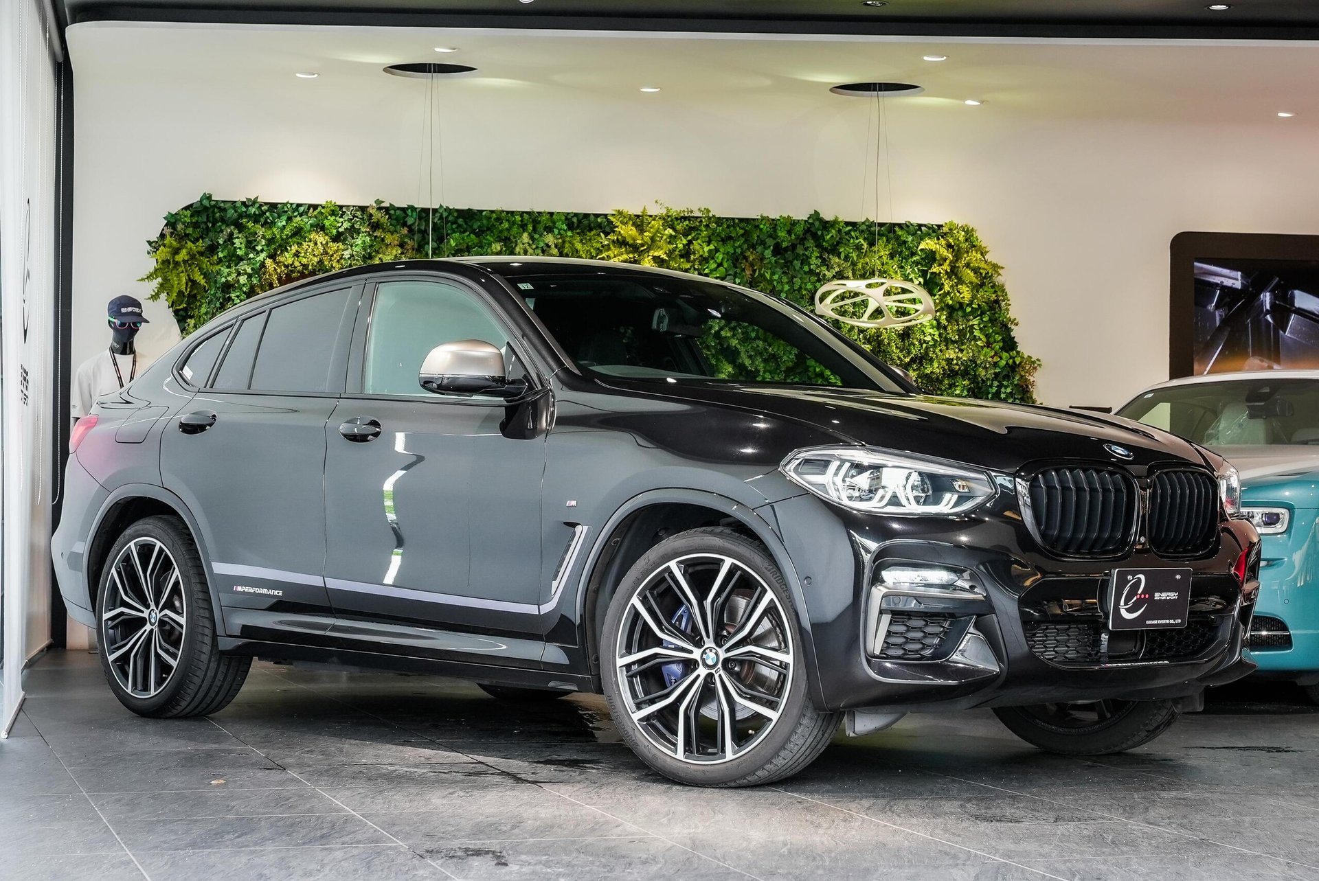 BMW X4 - View 1