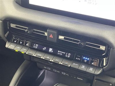 2025 Toyota LAND CRUISER 250 photo 9