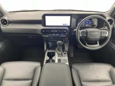 2025 Toyota LAND CRUISER 250 photo 2