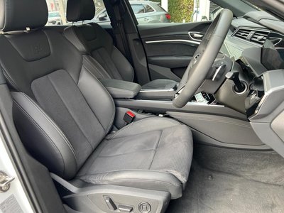 AUDI Q8 SPORTBACK E-TRON - 7