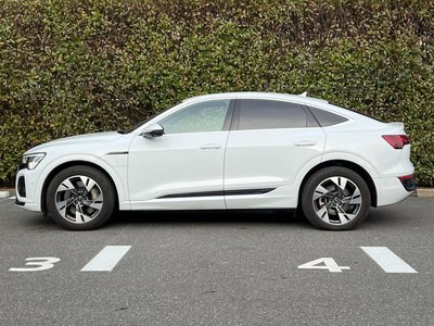 AUDI Q8 SPORTBACK E-TRON - 3