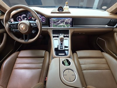 PORSCHE PANAMERA - 5