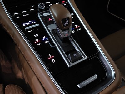 PORSCHE PANAMERA - 9