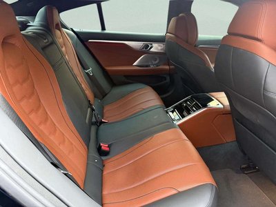 BMW 8 SERIES - 10