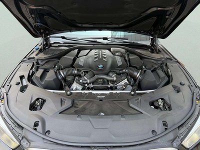 BMW 8 SERIES - 7