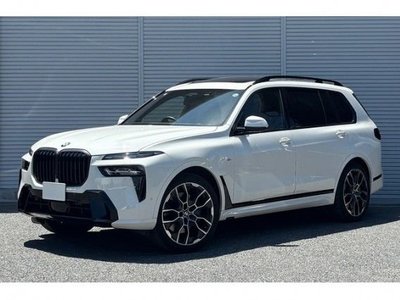 صورة 1 لـ 2025 BMW X7
