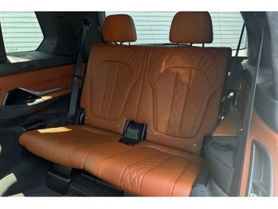 صورة 9 لـ 2025 BMW X7