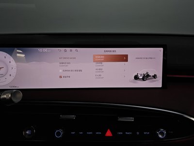 2025 Genesis GV70 thumbnail 17