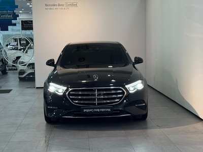 MERCEDES-BENZ E-CLASS - 2
