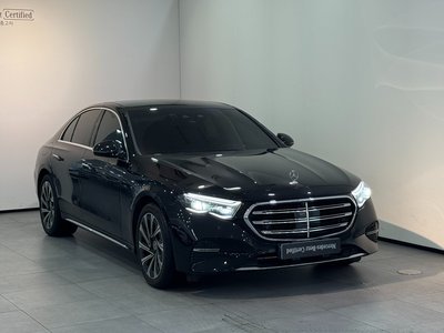 MERCEDES-BENZ E-CLASS - 1