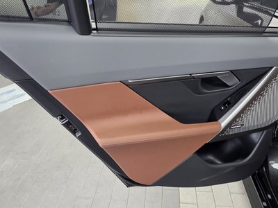 2025 BMW 5 SERIES 缩略图 15