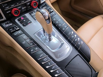 PORSCHE PANAMERA - 9
