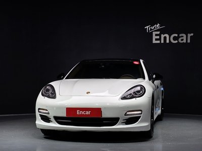 PORSCHE PANAMERA - 2