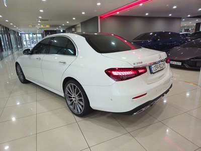 صورة 5 لـ 2022 Mercedes-BENZ E-CLASS