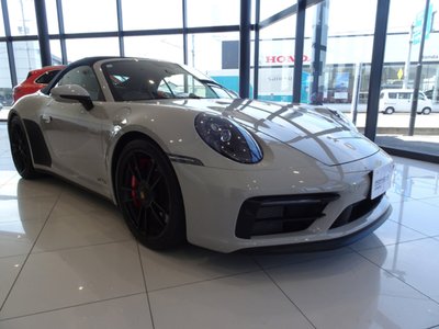 PORSCHE 911 - 4