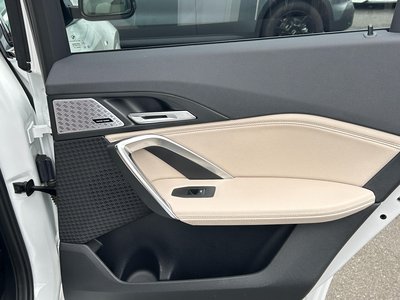 صورة مصغرة 32 لـ 2023 BMW X1