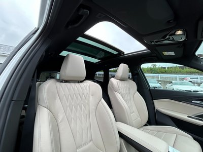 2023 BMW X1 photo 3