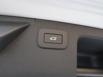 LAND ROVER DISCOVERY SPORT - 8