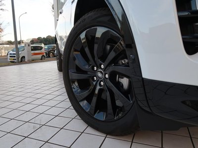 LAND ROVER DISCOVERY SPORT - 9