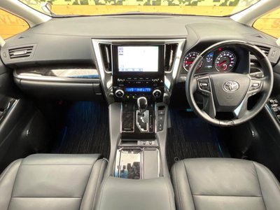 TOYOTA ALPHARD - 2
