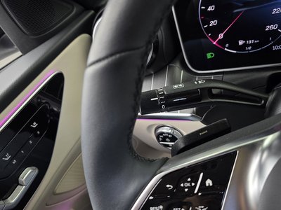 2025 Mercedes-BENZ C-CLASS 缩略图 30