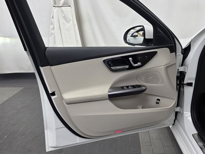 2025 Mercedes-BENZ C-CLASS 缩略图 14