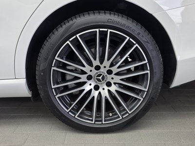 صورة 8 لـ 2025 Mercedes-BENZ C-CLASS