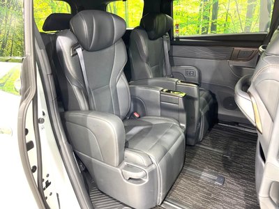 صورة 10 لـ 2025 TOYOTA ALPHARD