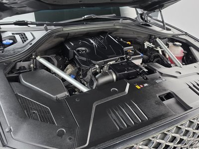 صورة 7 لـ 2021 Genesis GV70