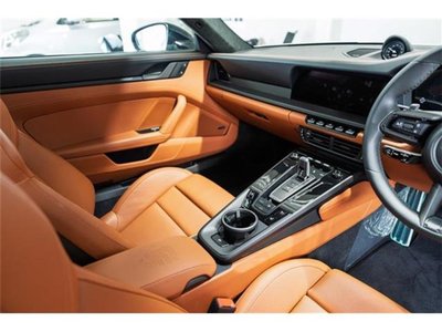2025 Porsche 911 photo 10