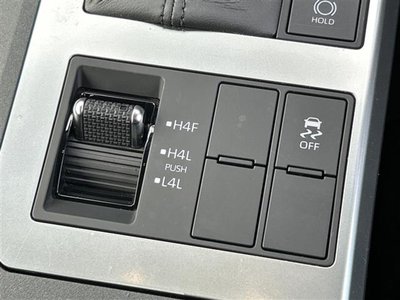 TOYOTA LAND CRUISER 250 - 8