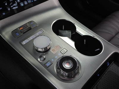 صورة مصغرة 12 لـ 2024 Genesis GV70