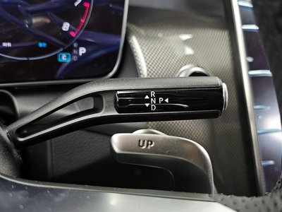 MERCEDES-BENZ GLC - 9