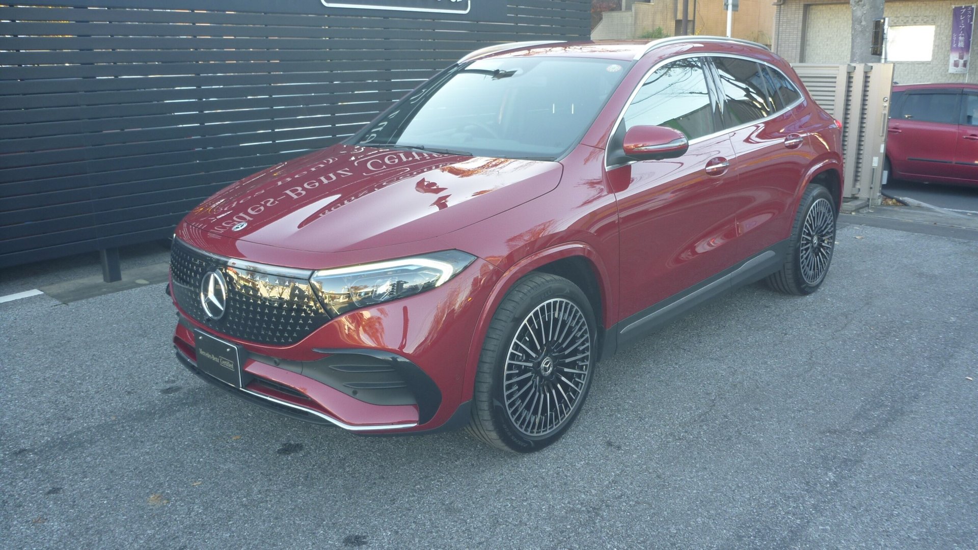 MERCEDES-BENZ EQA - View 1