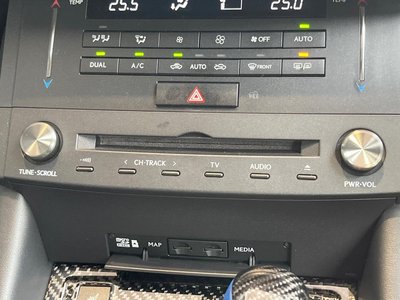 صورة مصغرة 39 لـ 2016 Lexus RC F